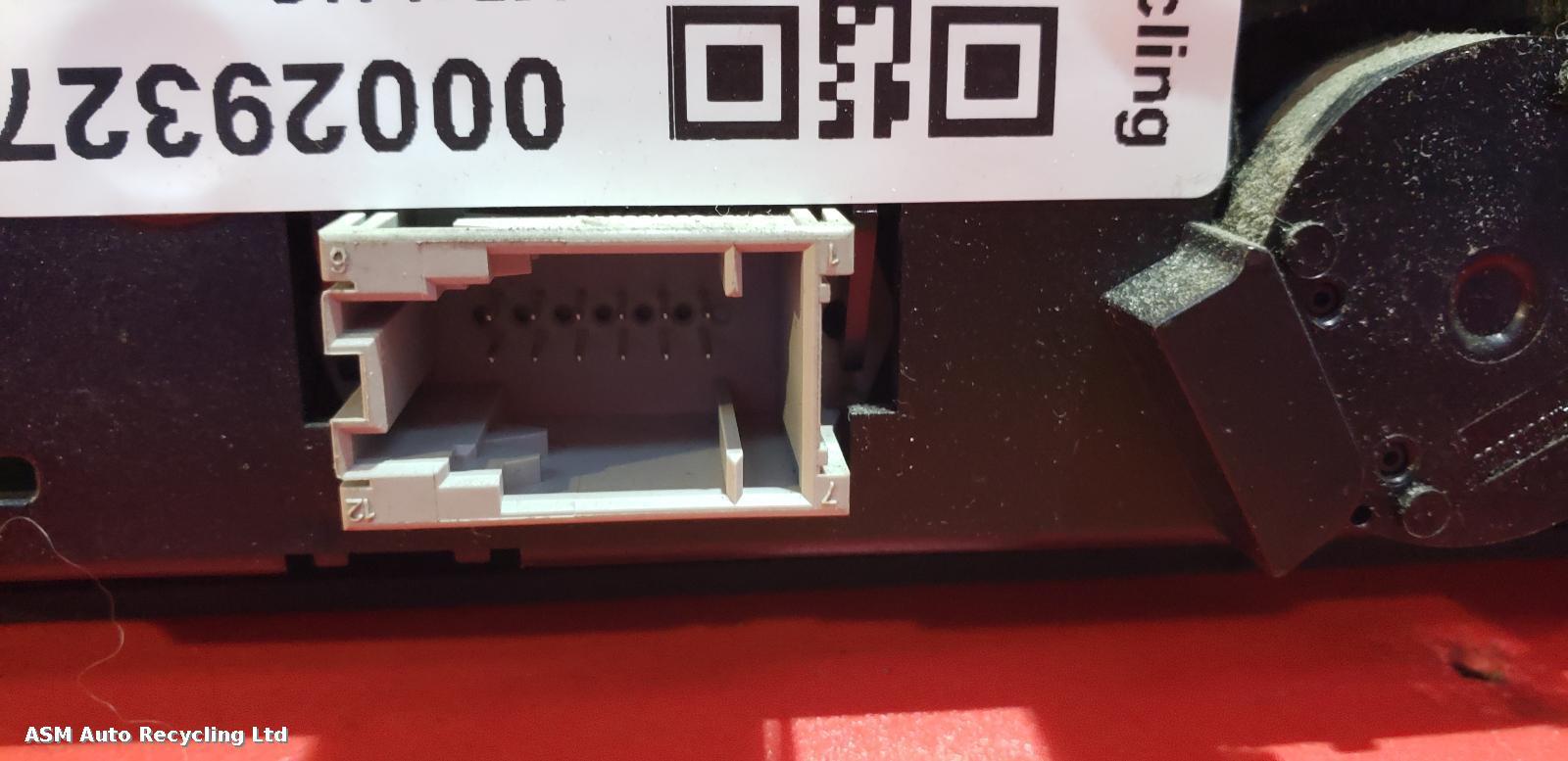 View Auto part Heater/AC Controller Bmw 3 Series 2006