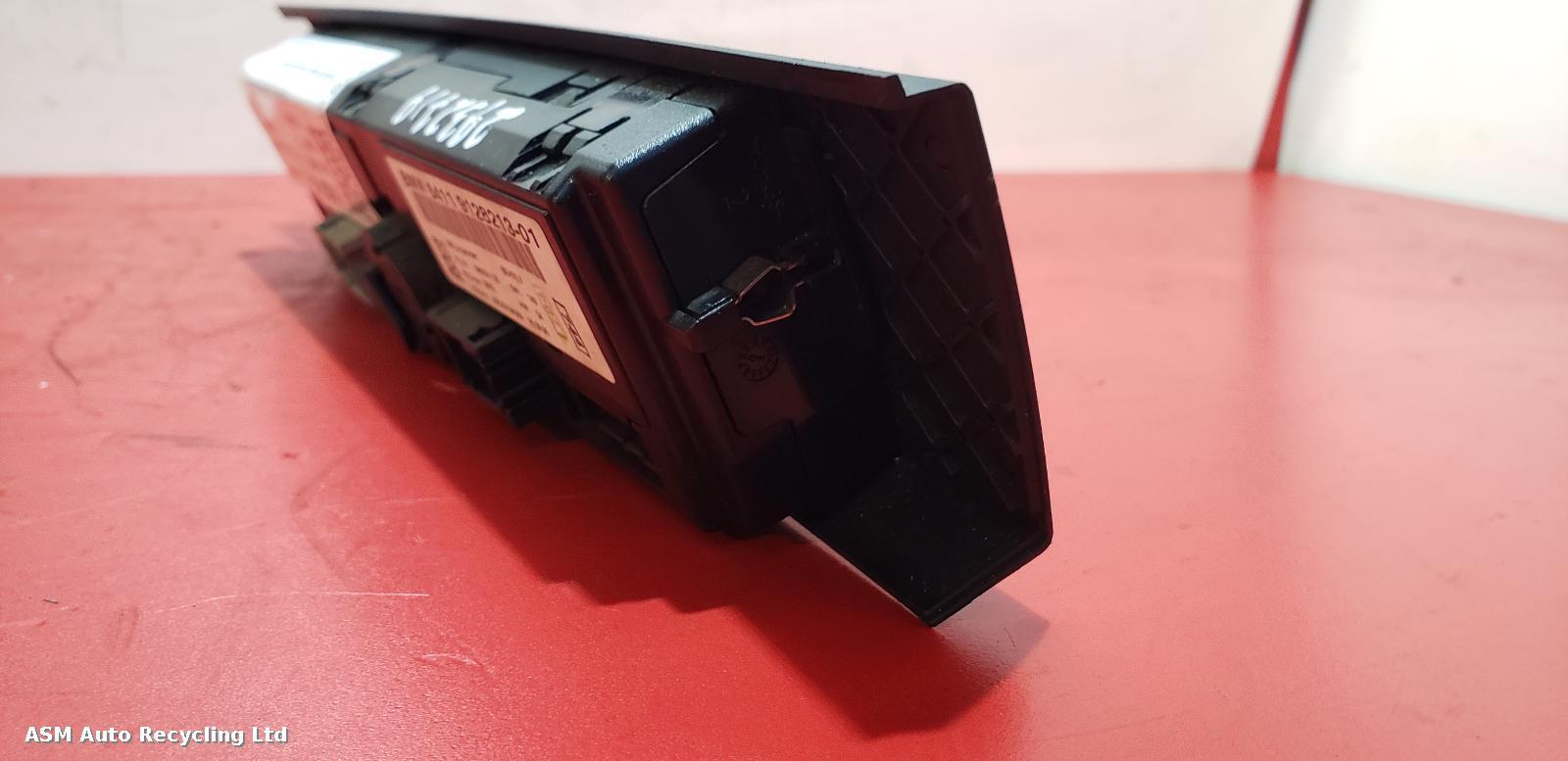 View Auto part Heater/AC Controller Bmw 3 Series 2006
