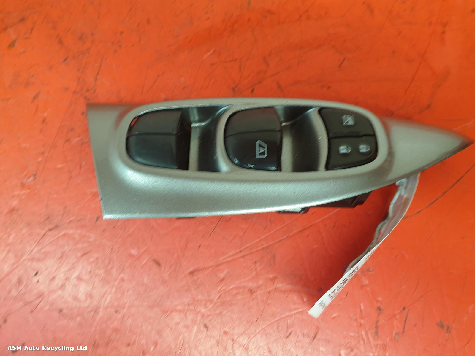 View Auto part Elect. Window Switch Nissan Juke 2012