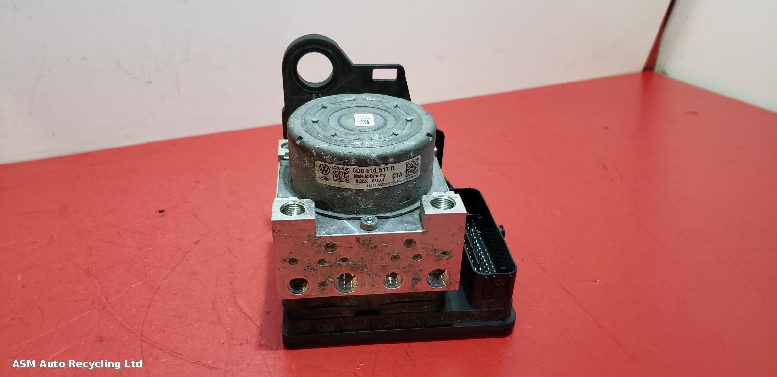 View Auto part ABS Pump/Modulator Volkswagen Golf 2013
