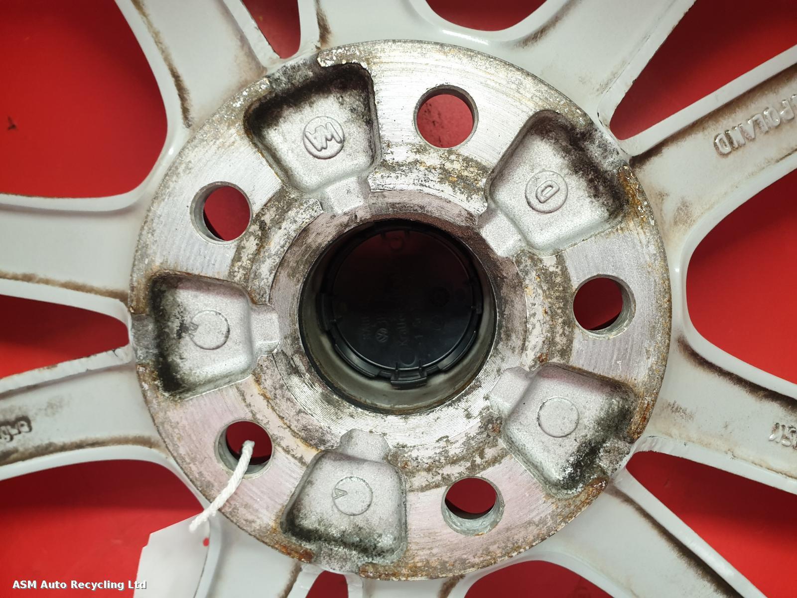 View Auto part Wheel Volkswagen Passat Cc 2013
