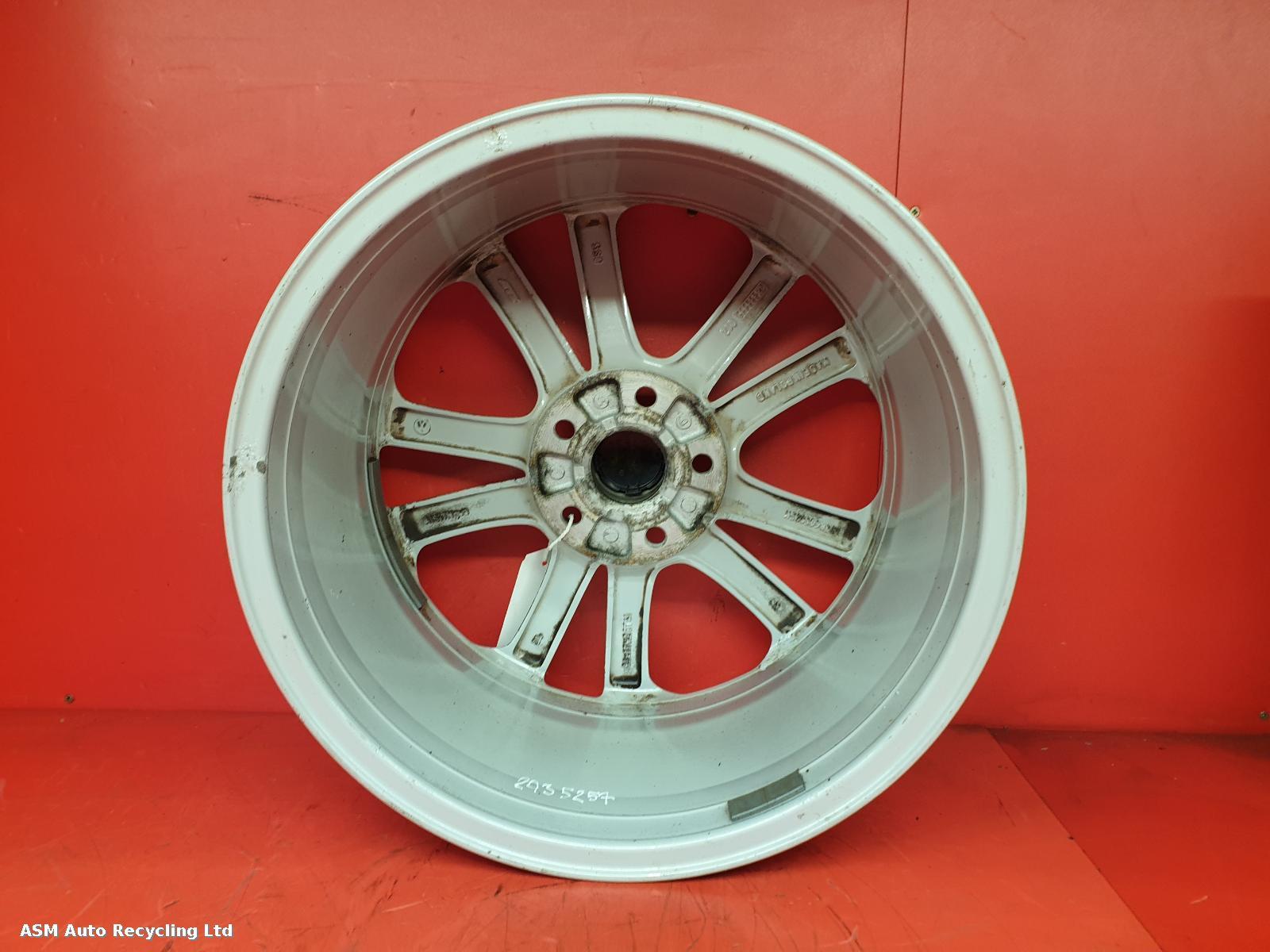 View Auto part Wheel Volkswagen Passat Cc 2013