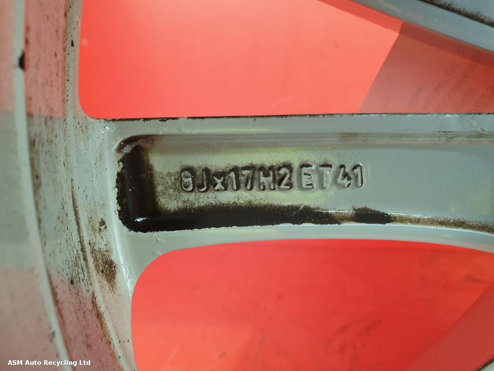 View Auto part Wheel Volkswagen Passat Cc 2013