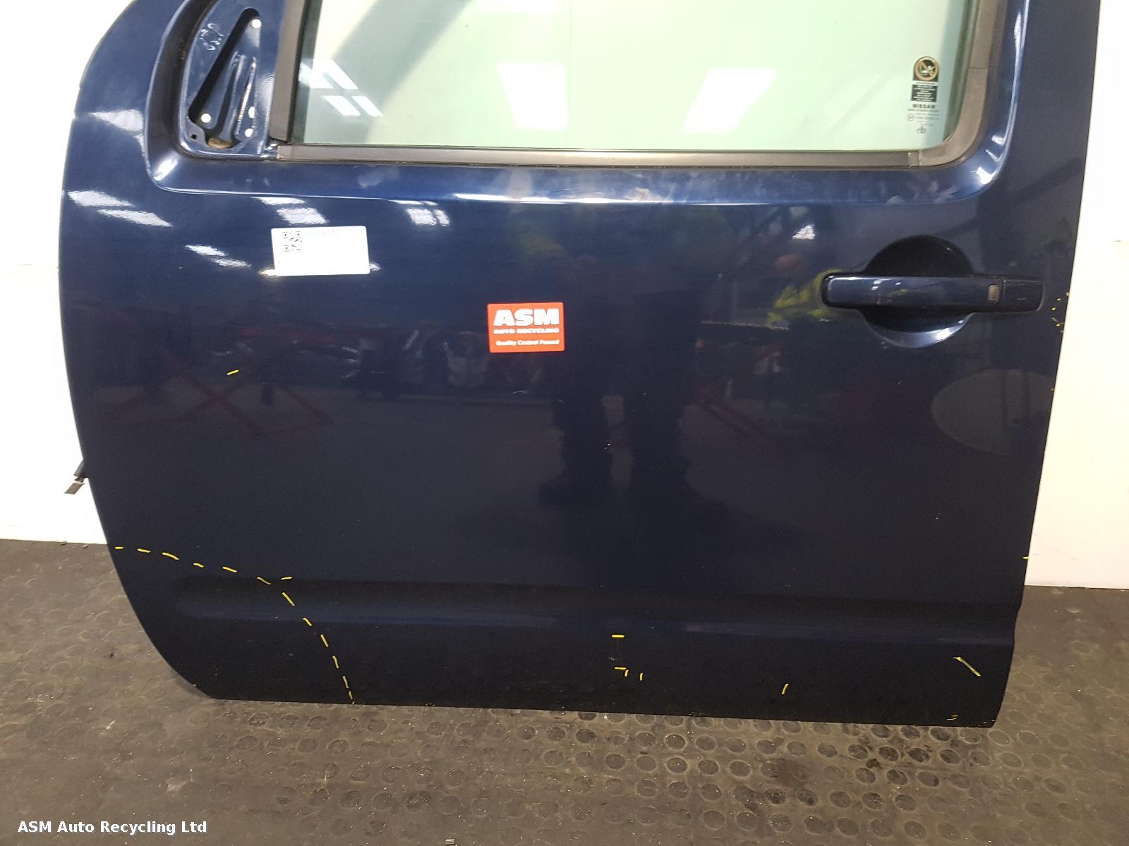 View Auto part L Front Door Nissan Pathfinder 2007