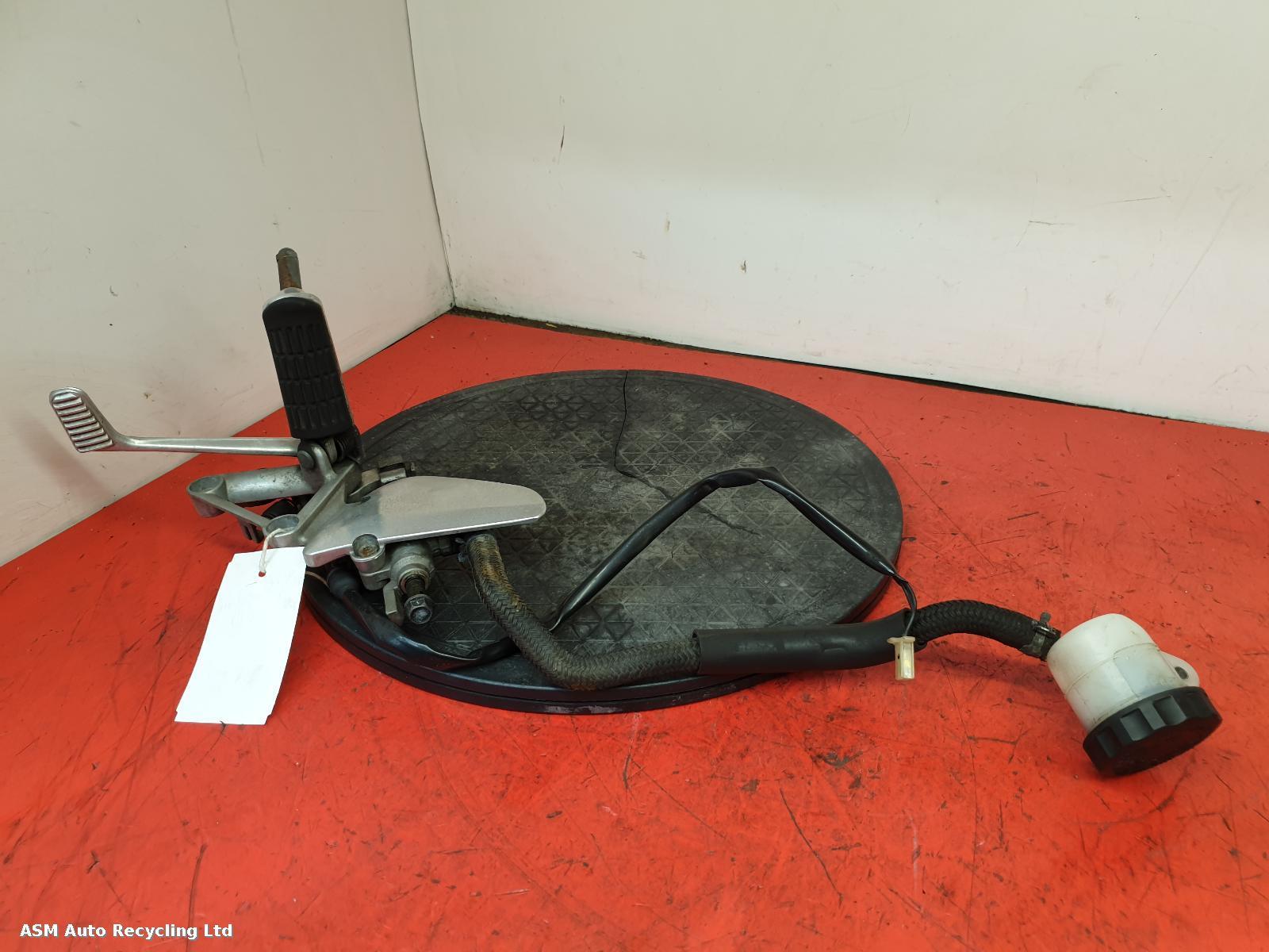 View Auto part Master Cylinder Honda Cbr 1100 Xx 1996