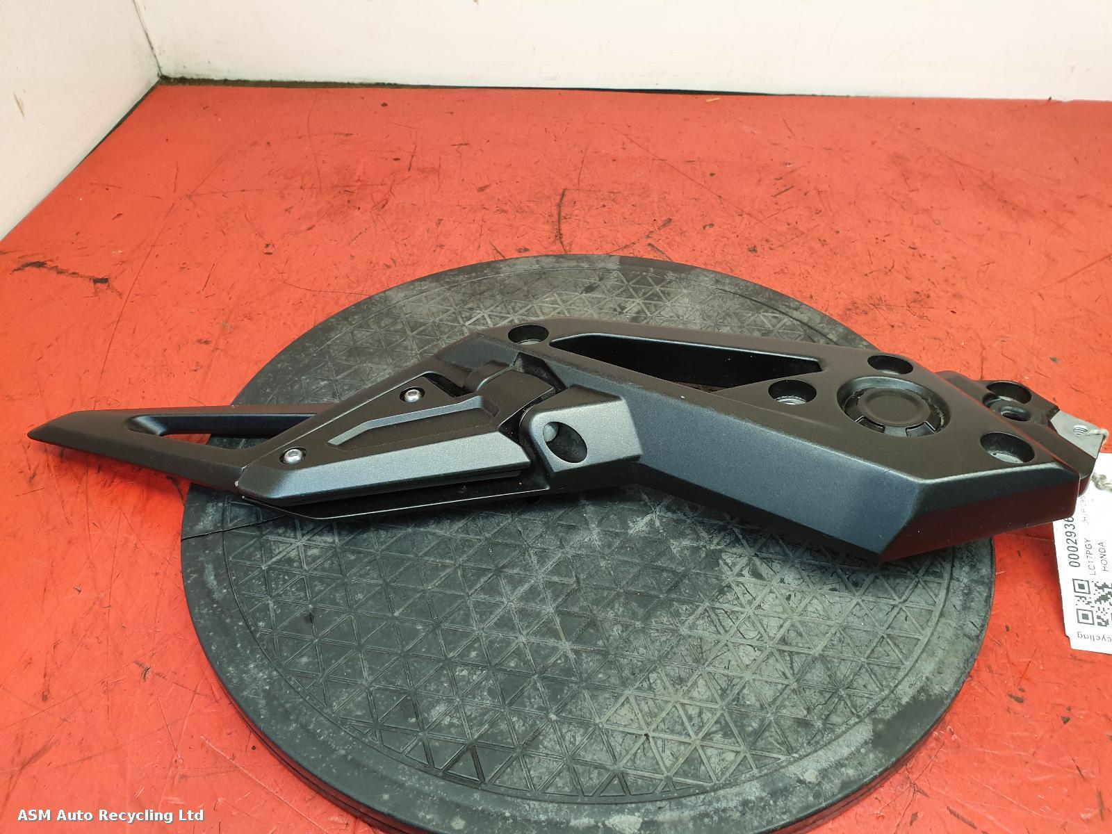 View Auto part Footpeg Honda X-adv 2017