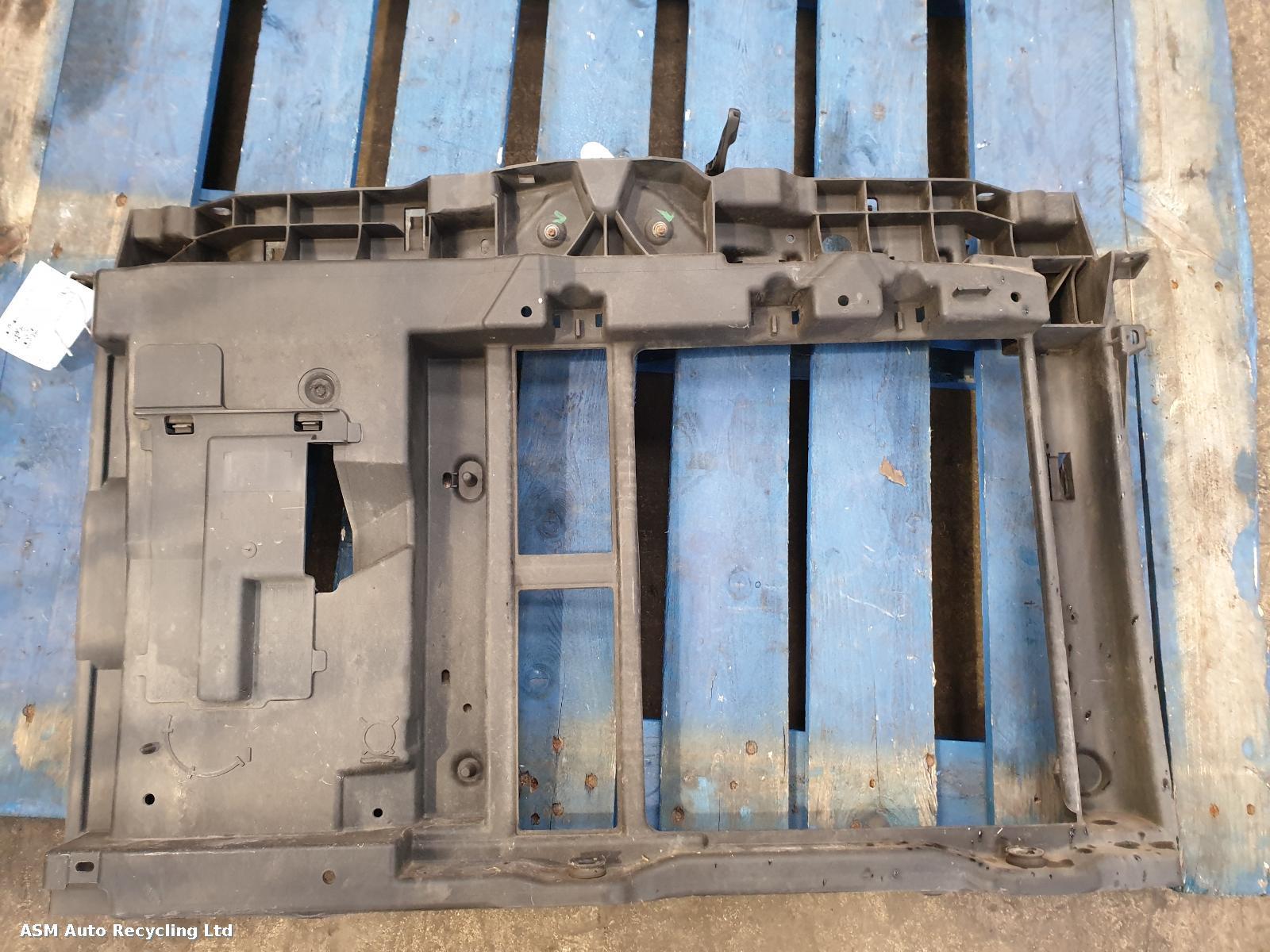 View Auto part Front Panel Citroen Ds3 2012