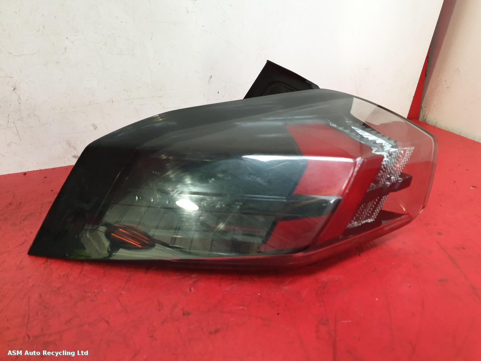 View Auto part L Taillight Peugeot 2008 2022