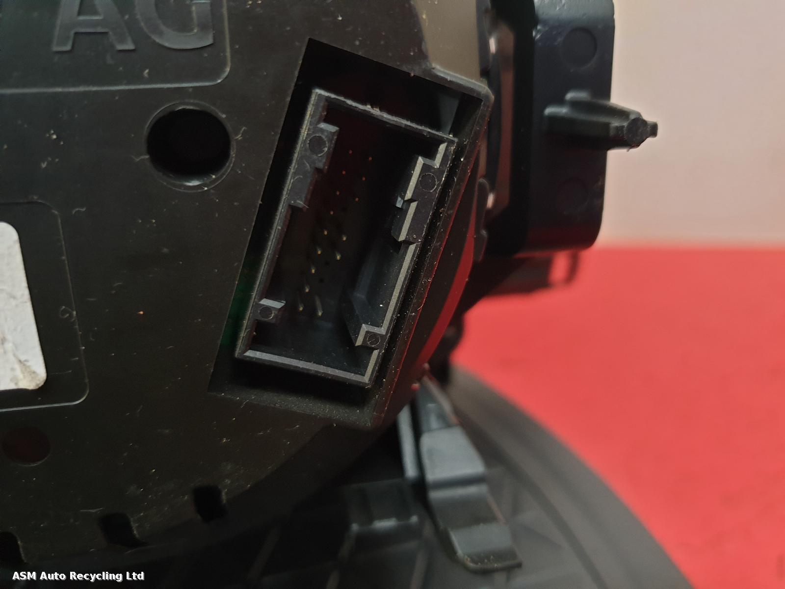 View Auto part Speedometer Volkswagen Golf 2014