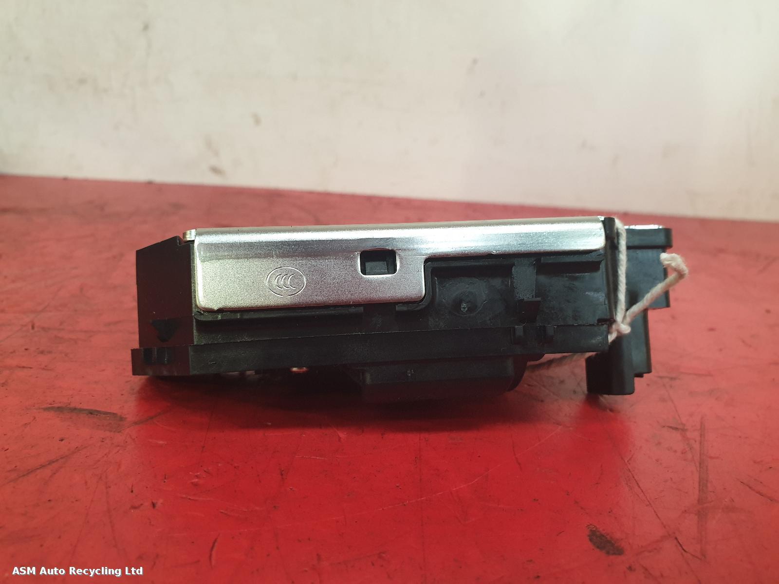 View Auto part Bootlid/Tailgate Lock Peugeot 2008 2022