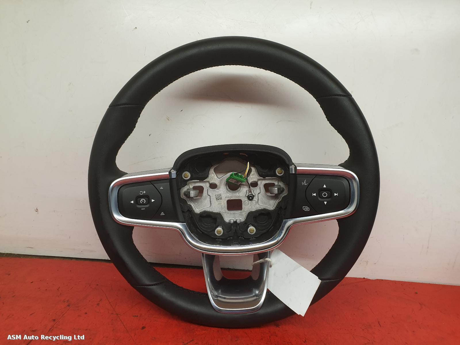 View Auto part Steering Wheel Volvo Xc40 2022