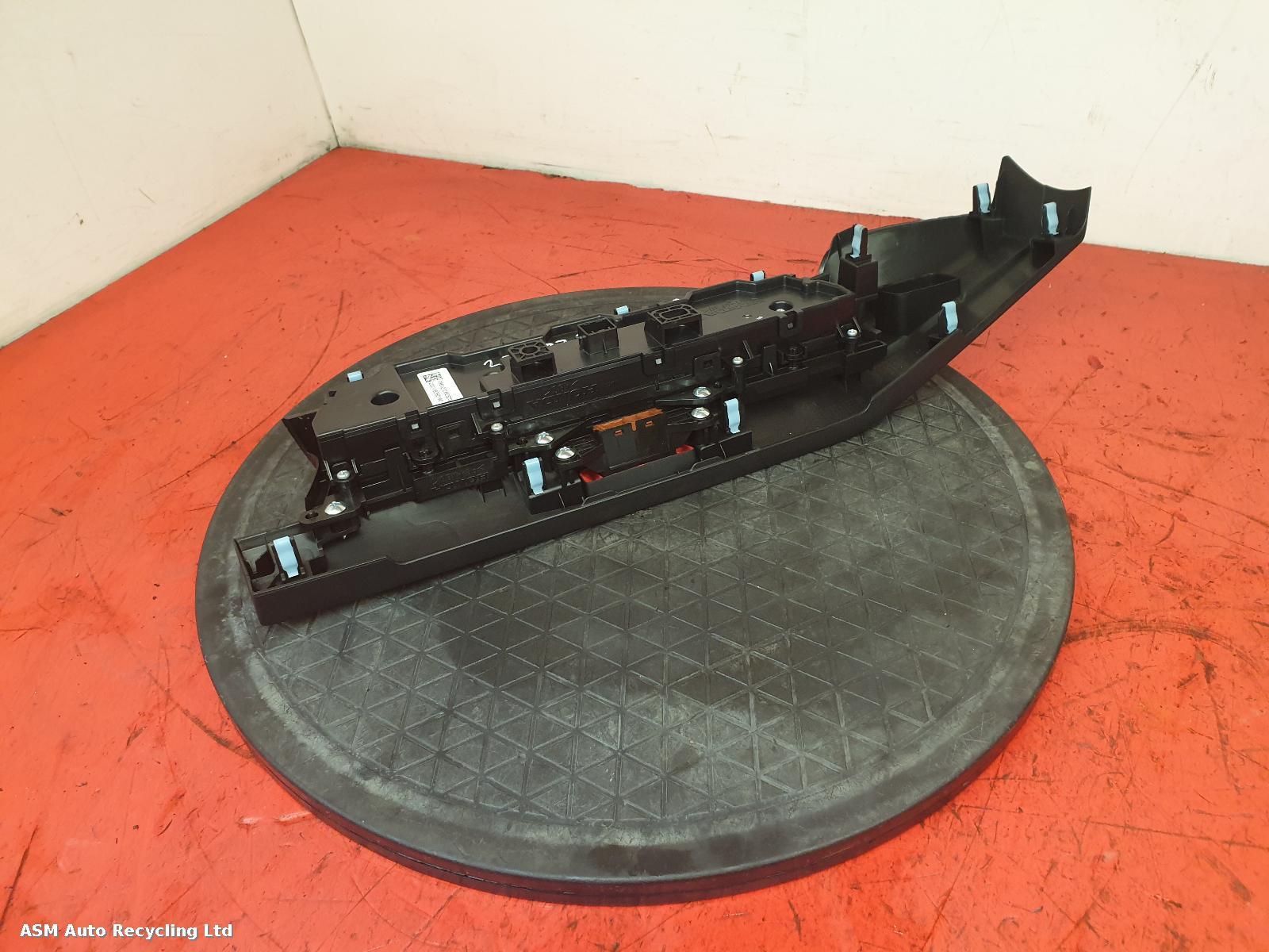 View Auto part Heater/AC Controller Honda Jazz 2020