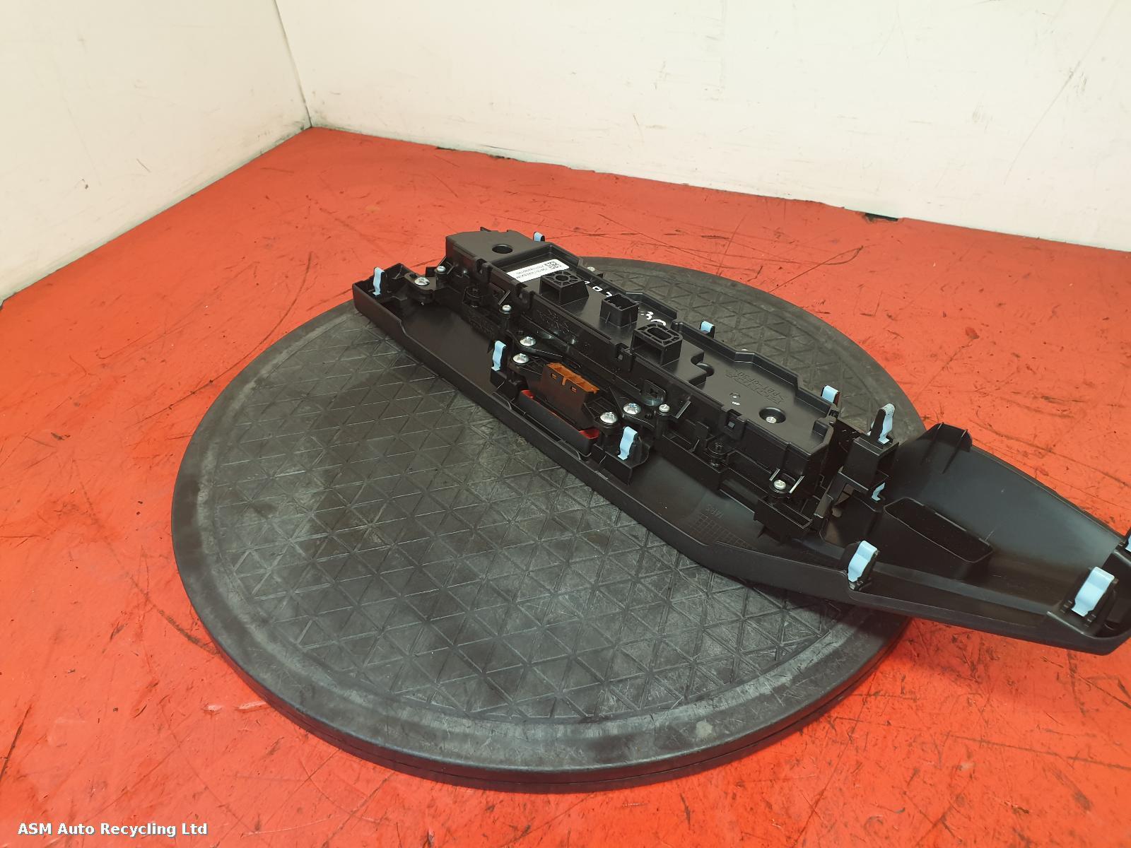 View Auto part Heater/AC Controller Honda Jazz 2020