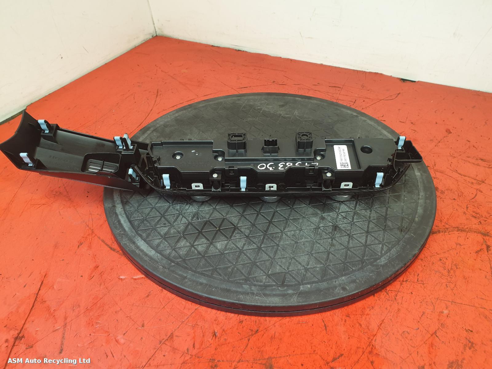 View Auto part Heater/AC Controller Honda Jazz 2020