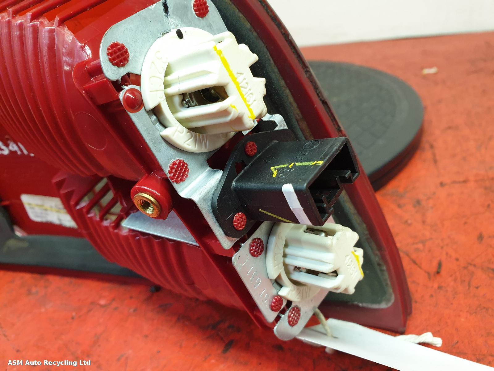 View Auto part L Taillight Bmw X5 2006