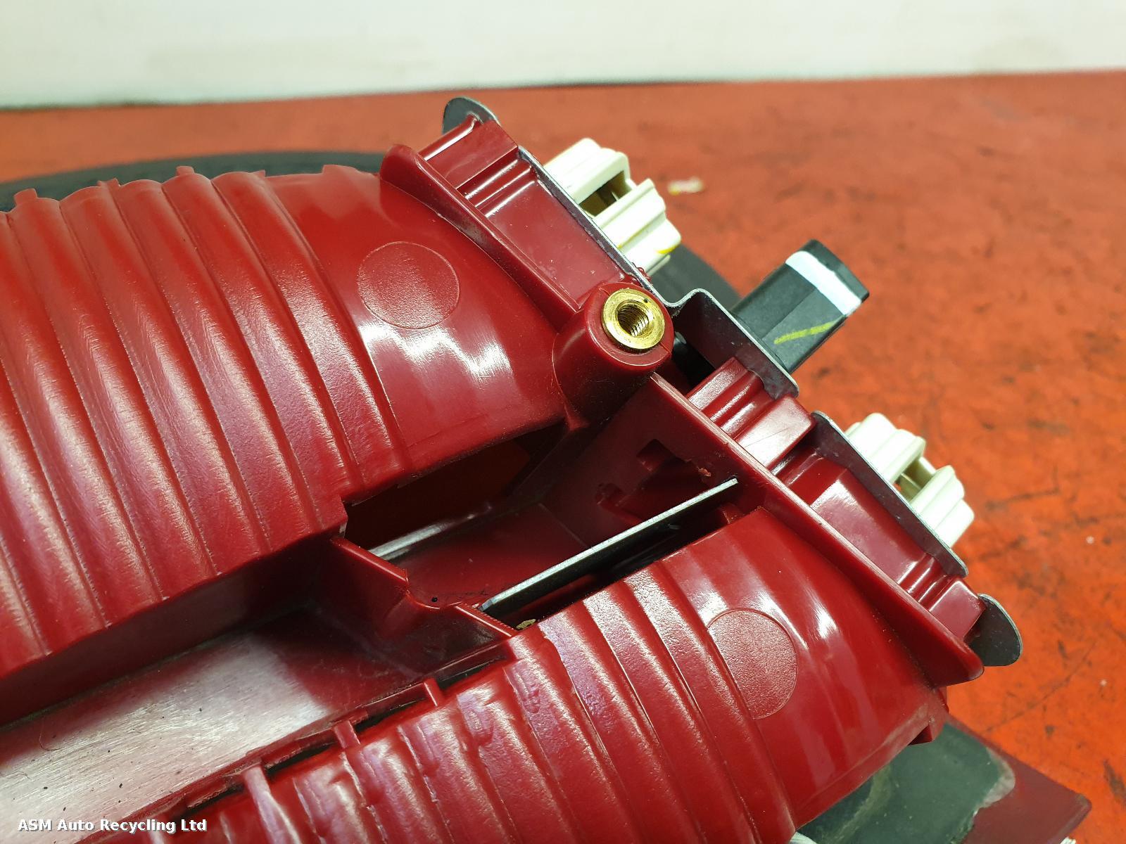 View Auto part L Taillight Bmw X5 2006
