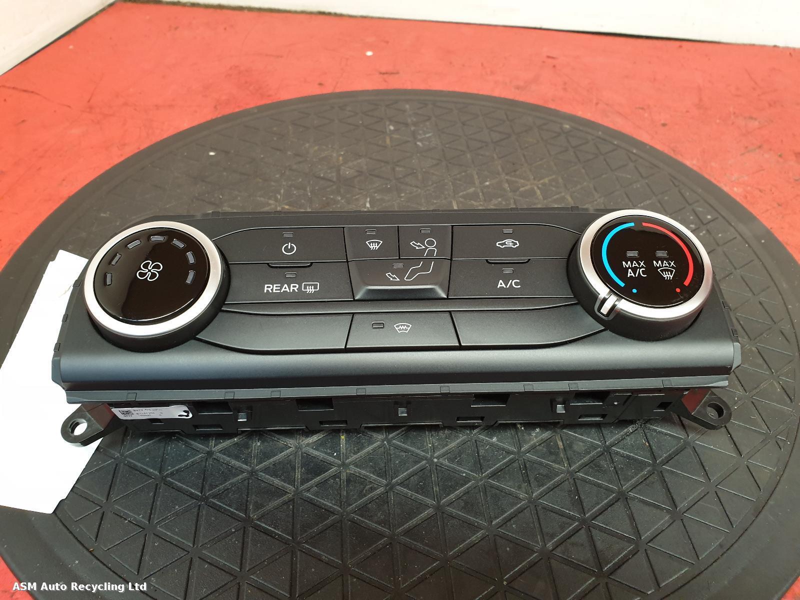 View Auto part Heater/AC Controller Ford Fiesta 2018