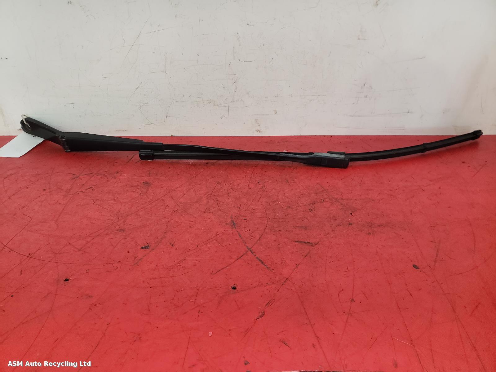 View Auto part Wiper Arm Audi A6 2013