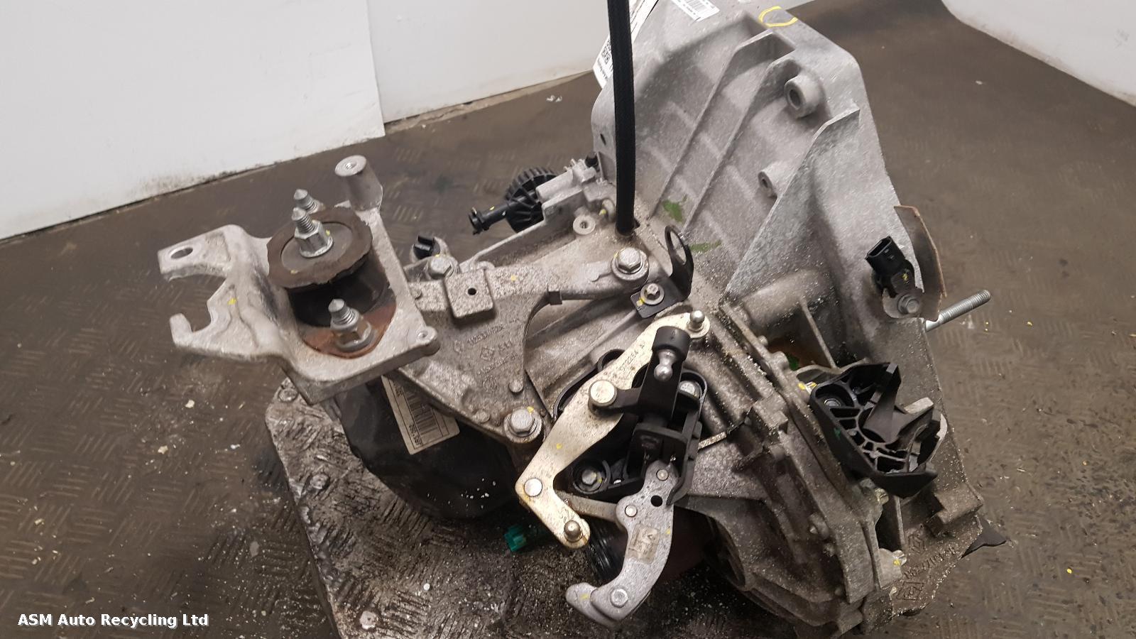 View Auto part Gearbox Renault Captur 2019