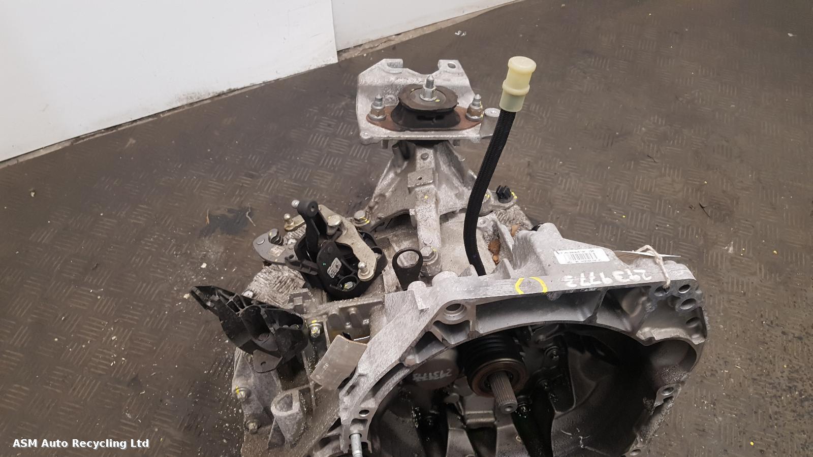 View Auto part Gearbox Renault Captur 2019
