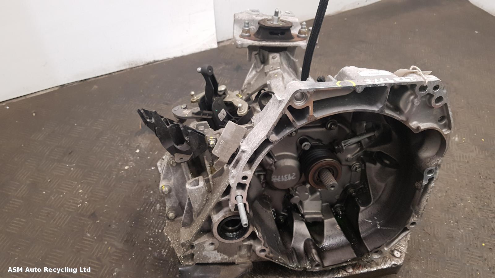 View Auto part Gearbox Renault Captur 2019