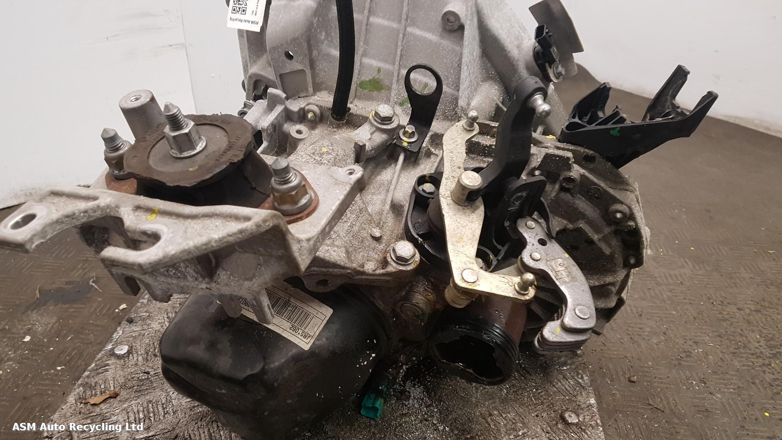 View Auto part Gearbox Renault Captur 2019