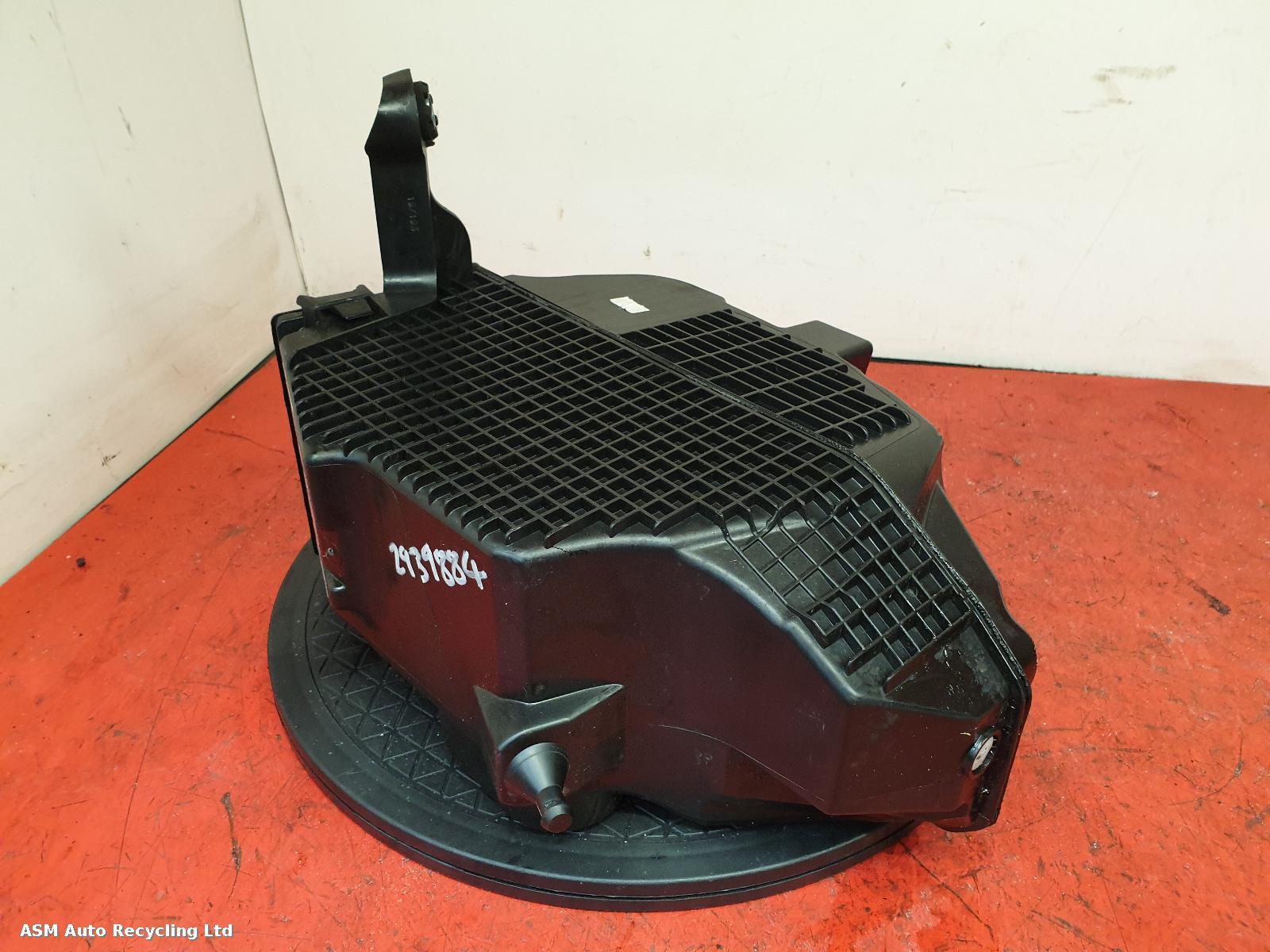 View Auto part Air Cleaner/Box Renault Captur 2019