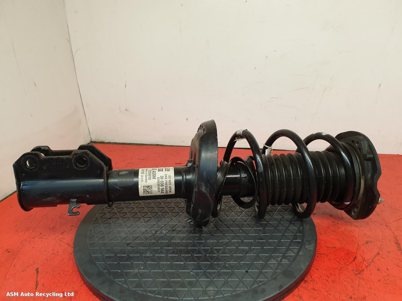 View Auto part RF Strut Vauxhall Astra 2016