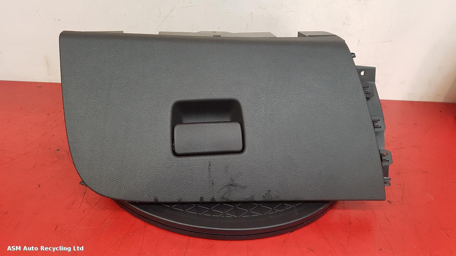View Auto part Glove Box Vauxhall Astra 2016