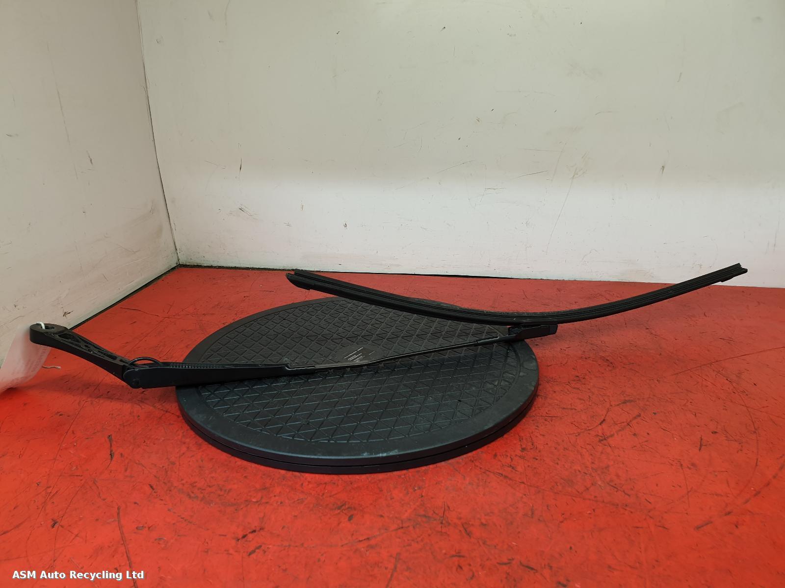 View Auto part Wiper Arm Vauxhall Astra 2016