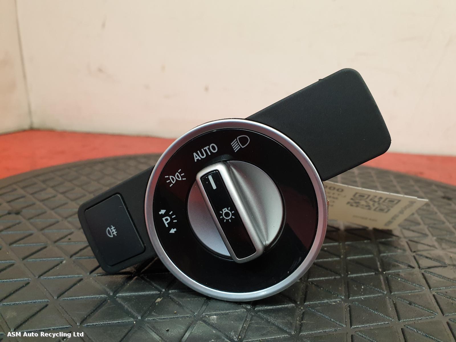 View Auto part Headlight Switch Mercedes C Class 2012