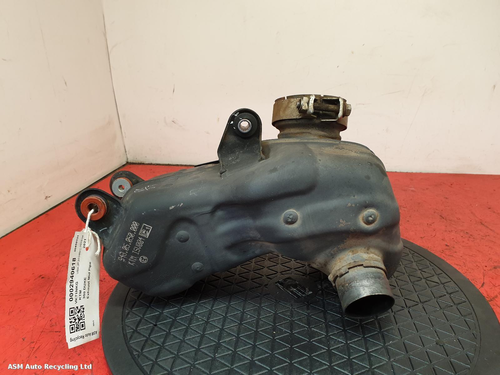 View Auto part Intermediate Pipe Ktm 390 Duke 2021