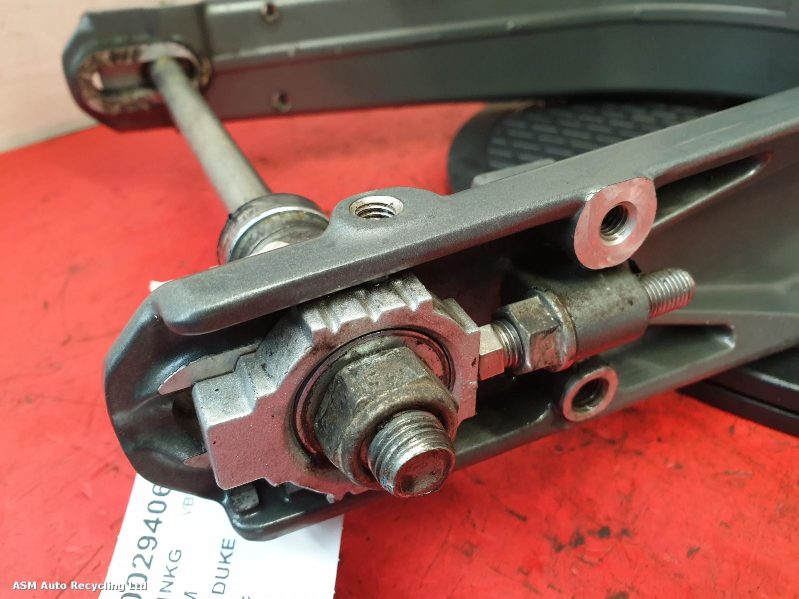View Auto part Swing Arm Ktm 390 Duke 2021