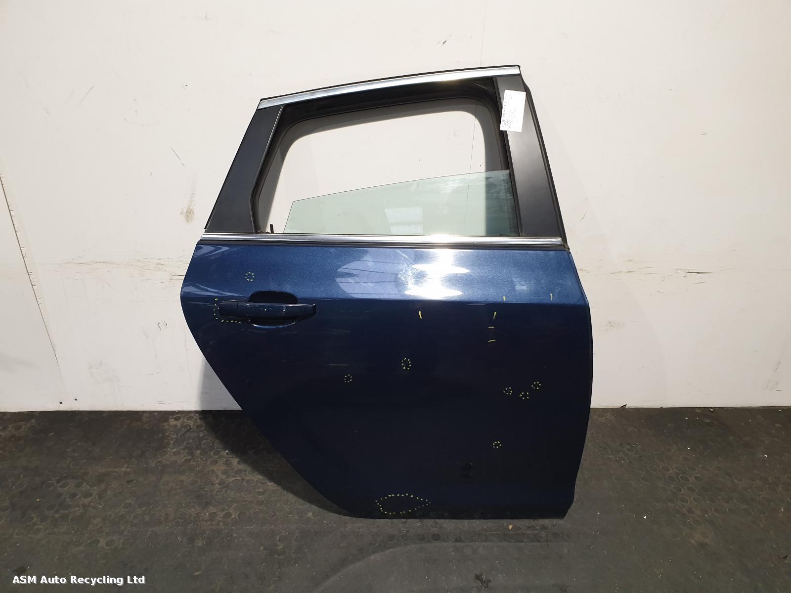 View Auto part R Rear Door Vauxhall Astra 2011