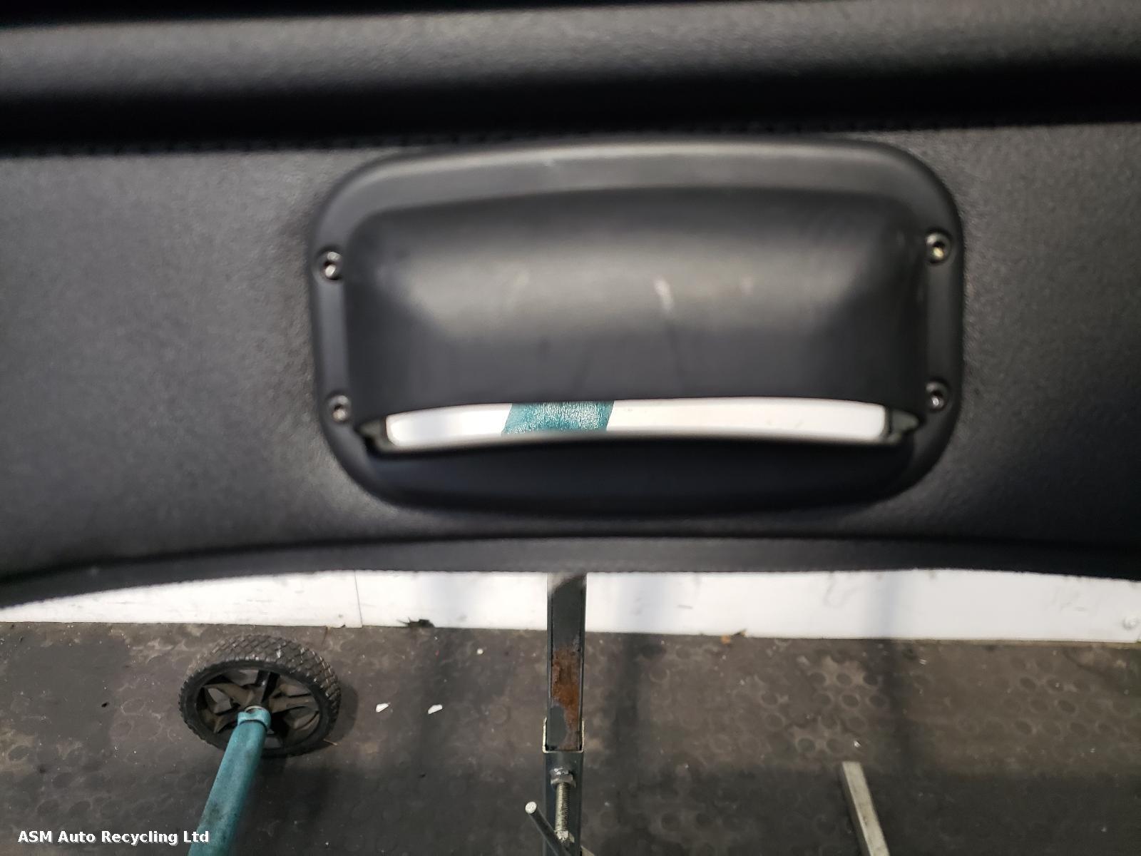 View Auto part Parcel Shelf Land Rover Freelander 2011