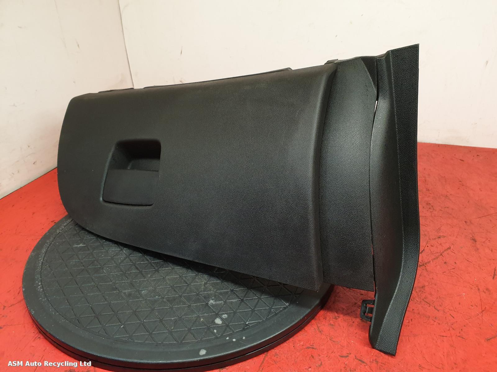 View Auto part Glove Box Vauxhall Corsa 2016