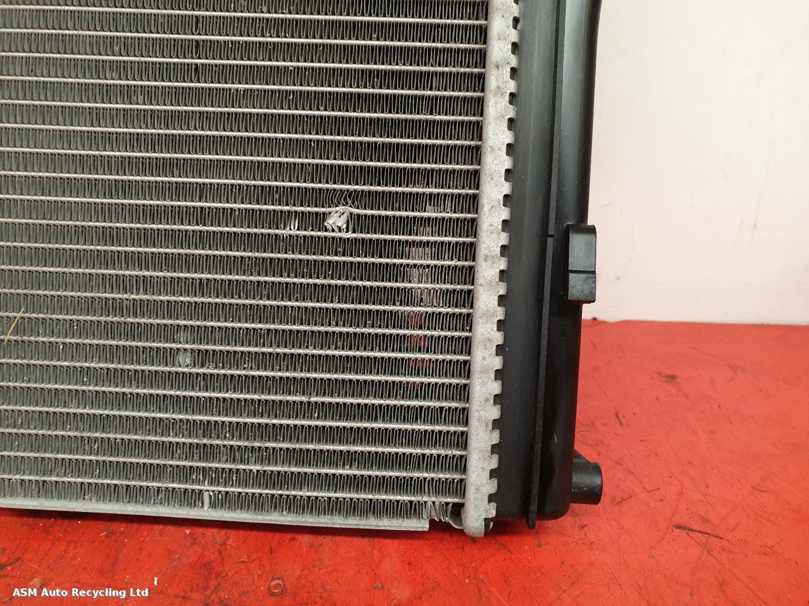 View Auto part Radiator Bmw 2 Series 2018