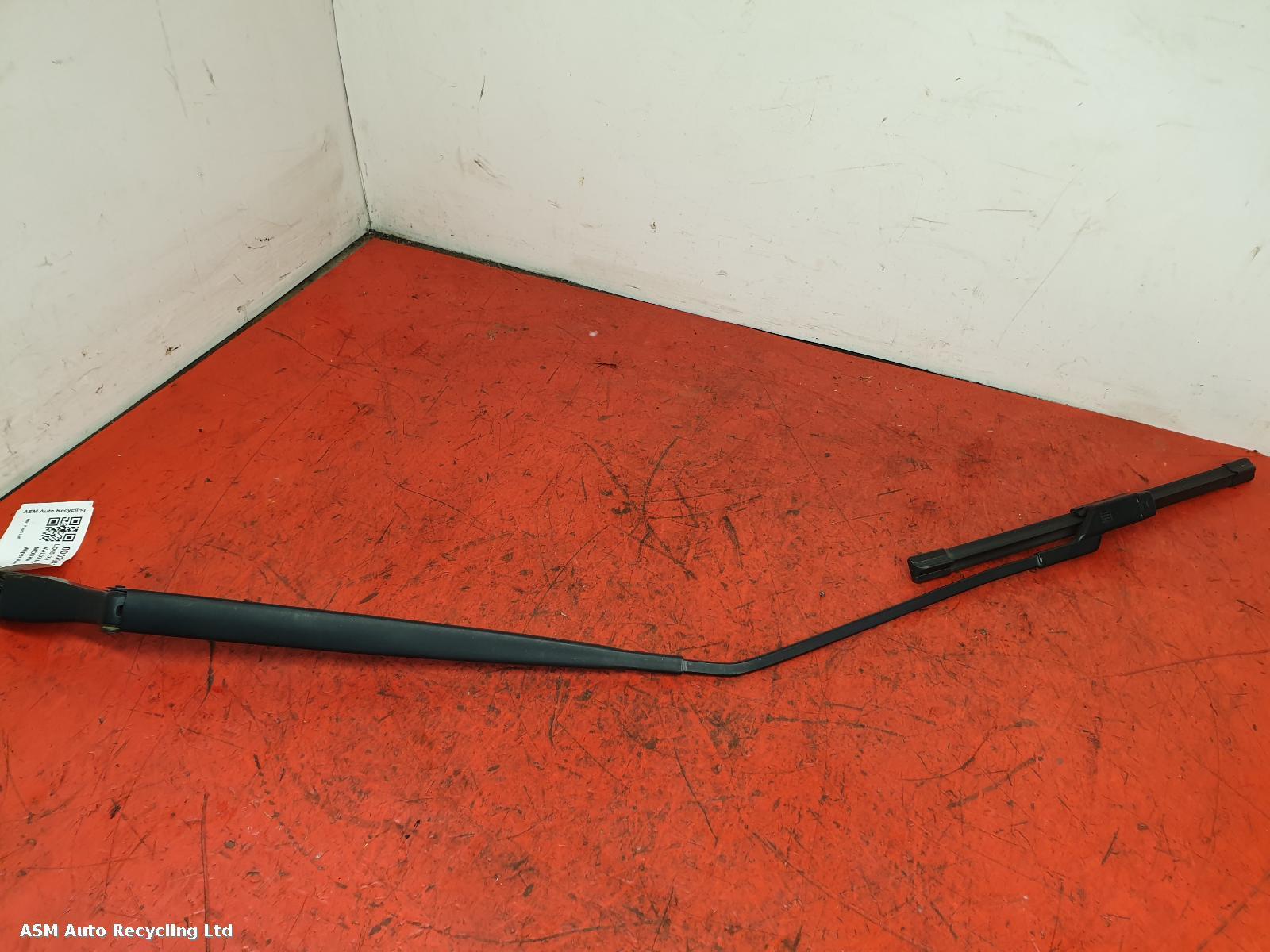 View Auto part Wiper Arm Vauxhall Mokka 2015