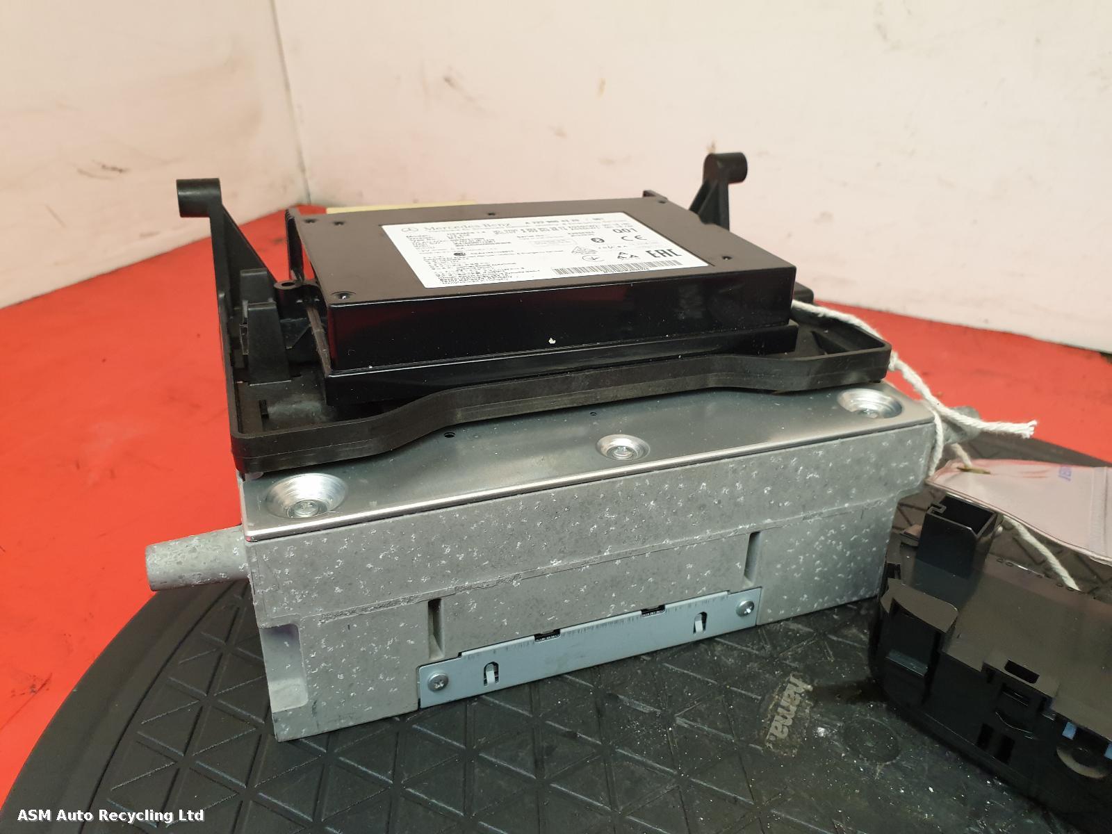 View Auto part CD Changer Mercedes C Class 2019