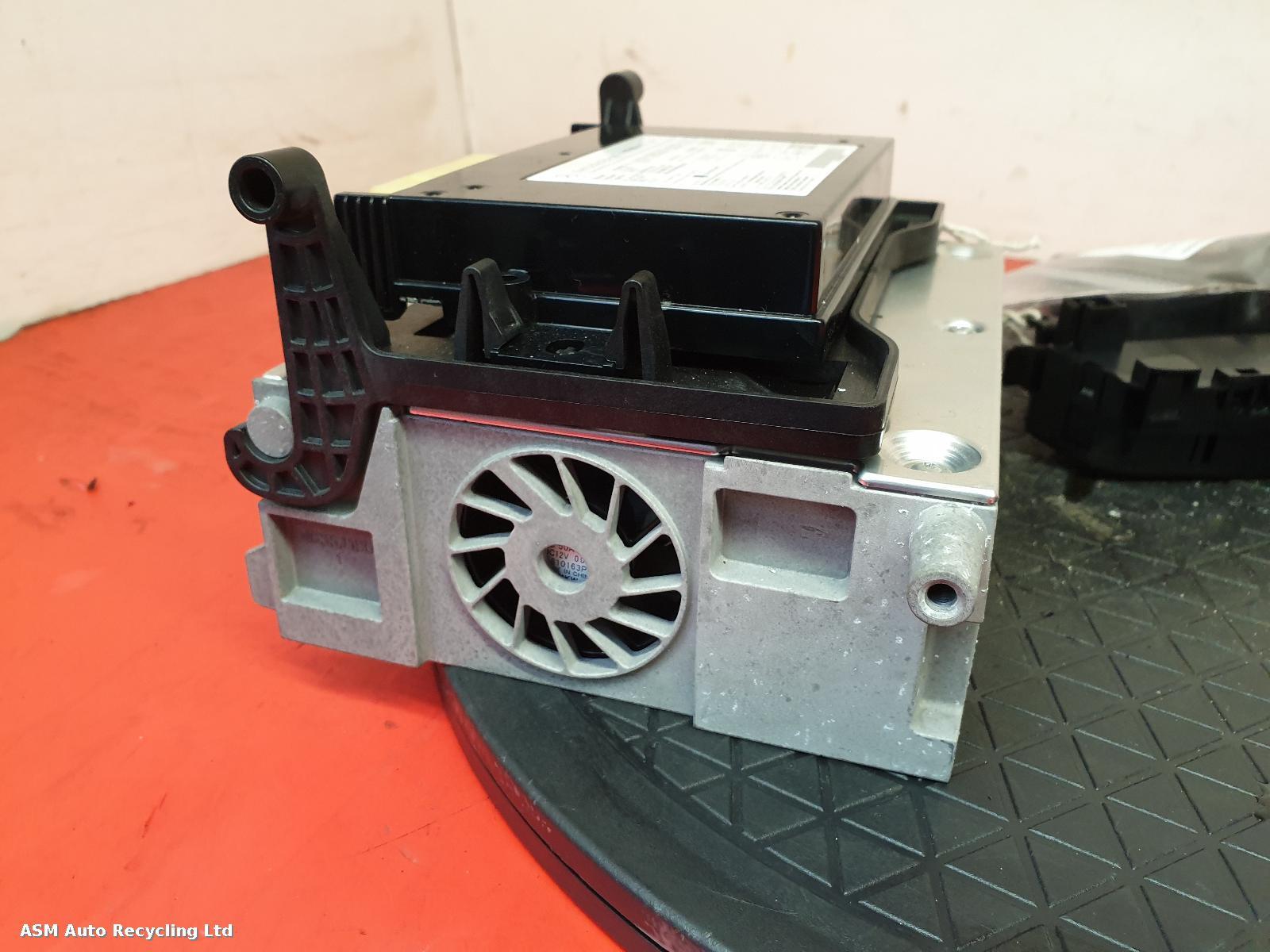 View Auto part CD Changer Mercedes C Class 2019