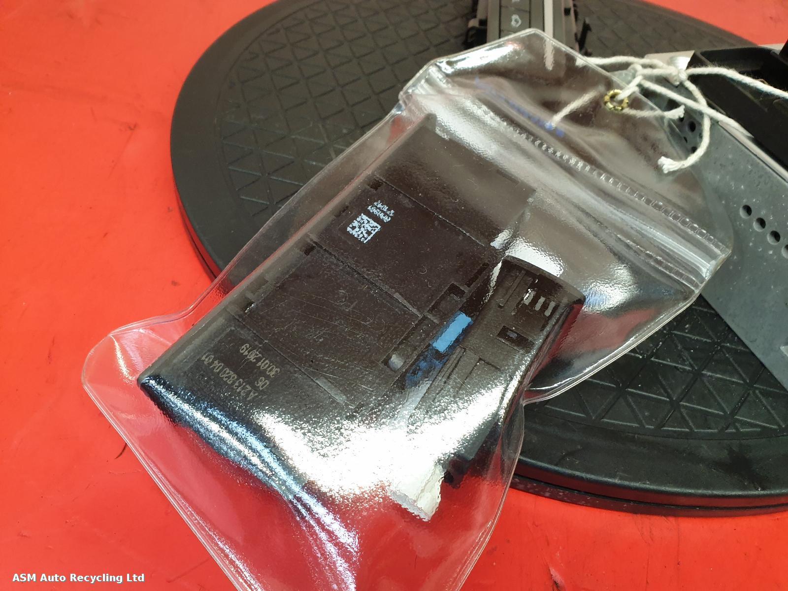 View Auto part CD Changer Mercedes C Class 2019