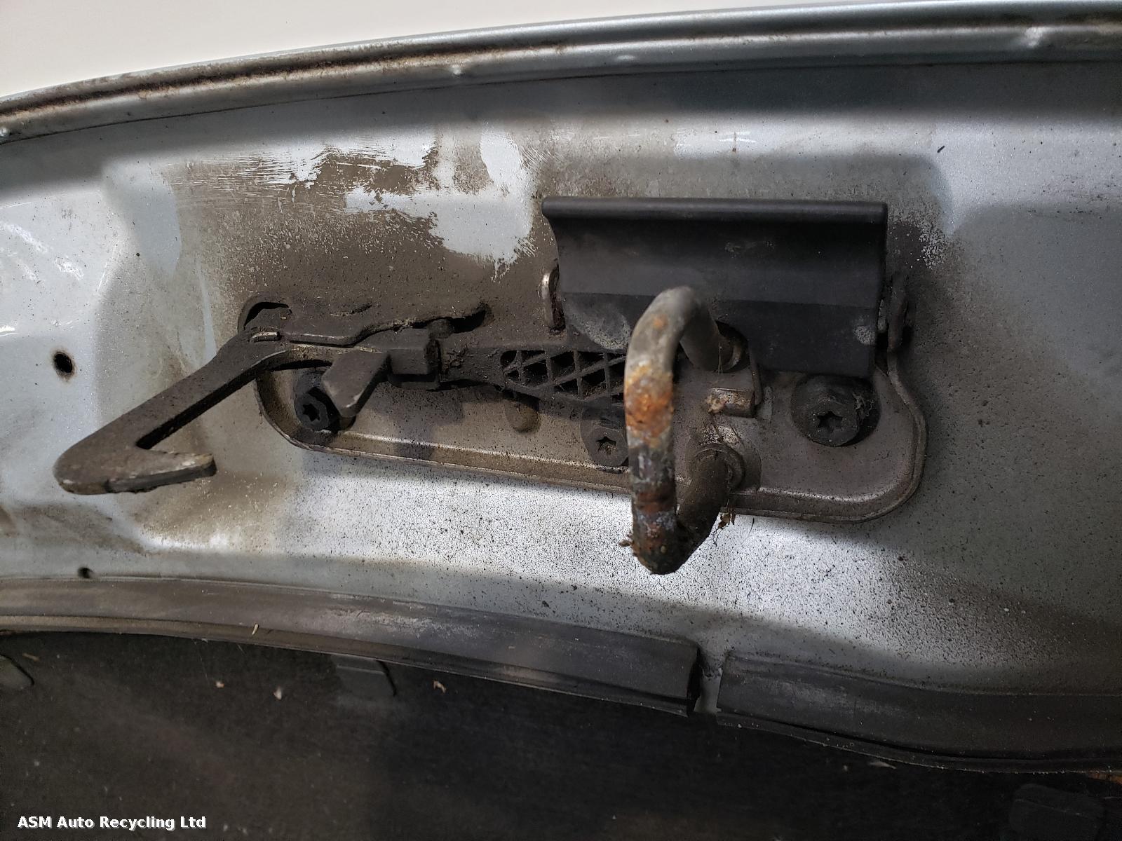View Auto part Bonnet Volkswagen Eos 2006