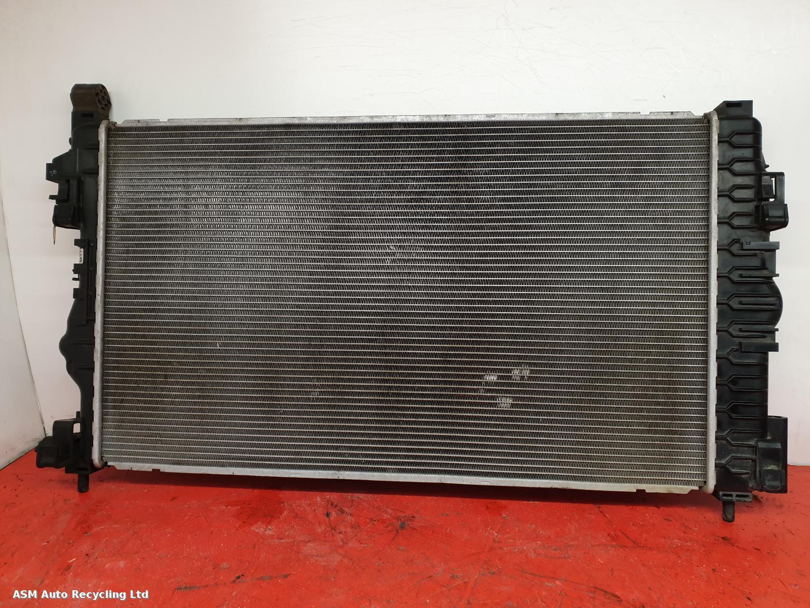 View Auto part Radiator Vauxhall Zafira 2012