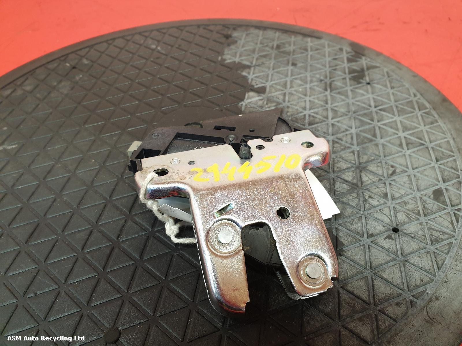 View Auto part Bootlid/Tailgate Lock Volkswagen Passat 2011