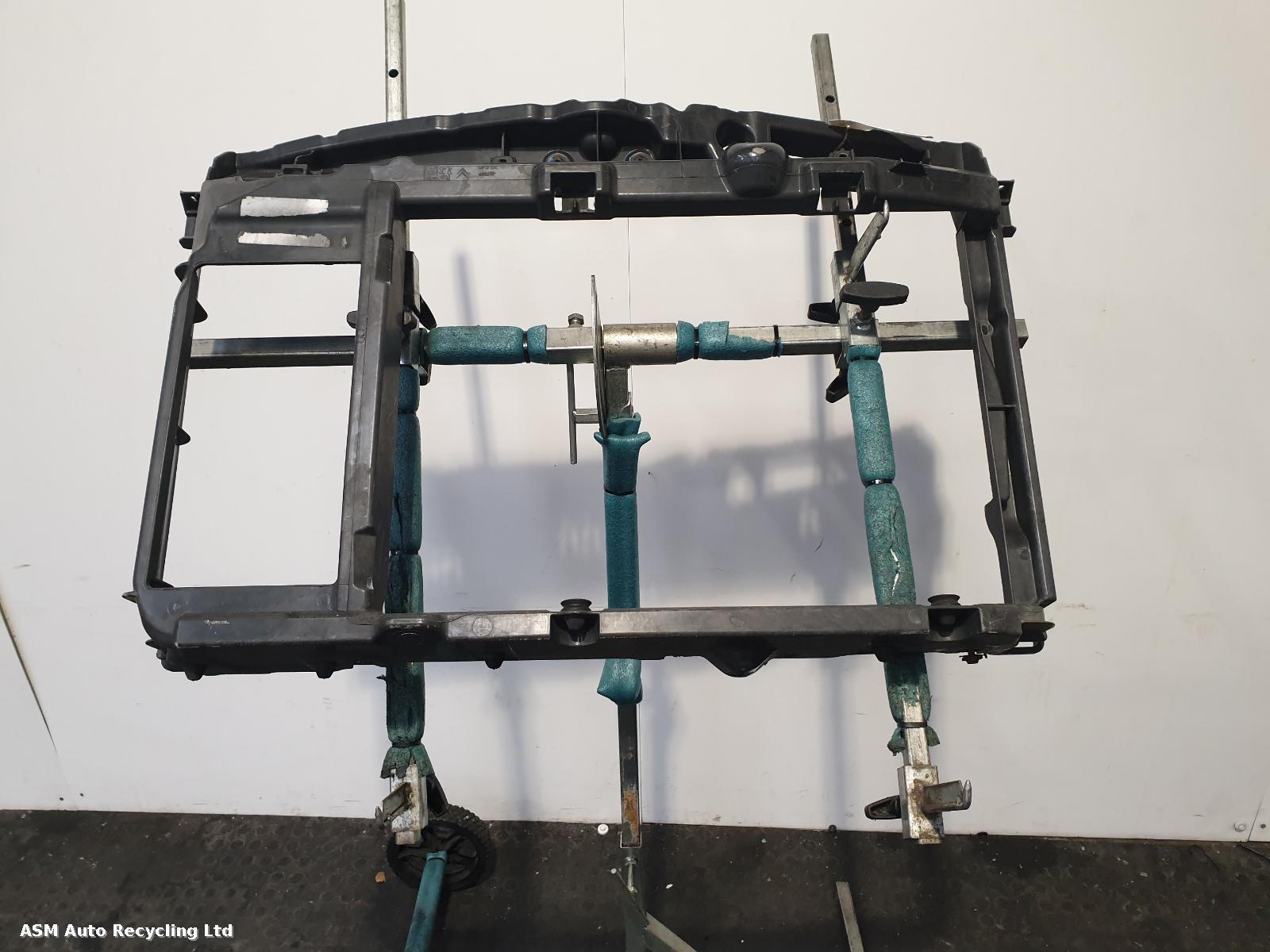 View Auto part Front Panel Citroen Ds3 2012