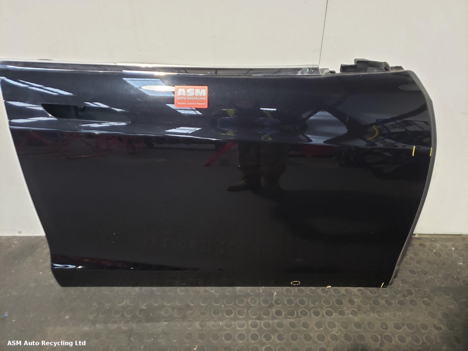View Auto part R Front Door Tesla Model S 2016