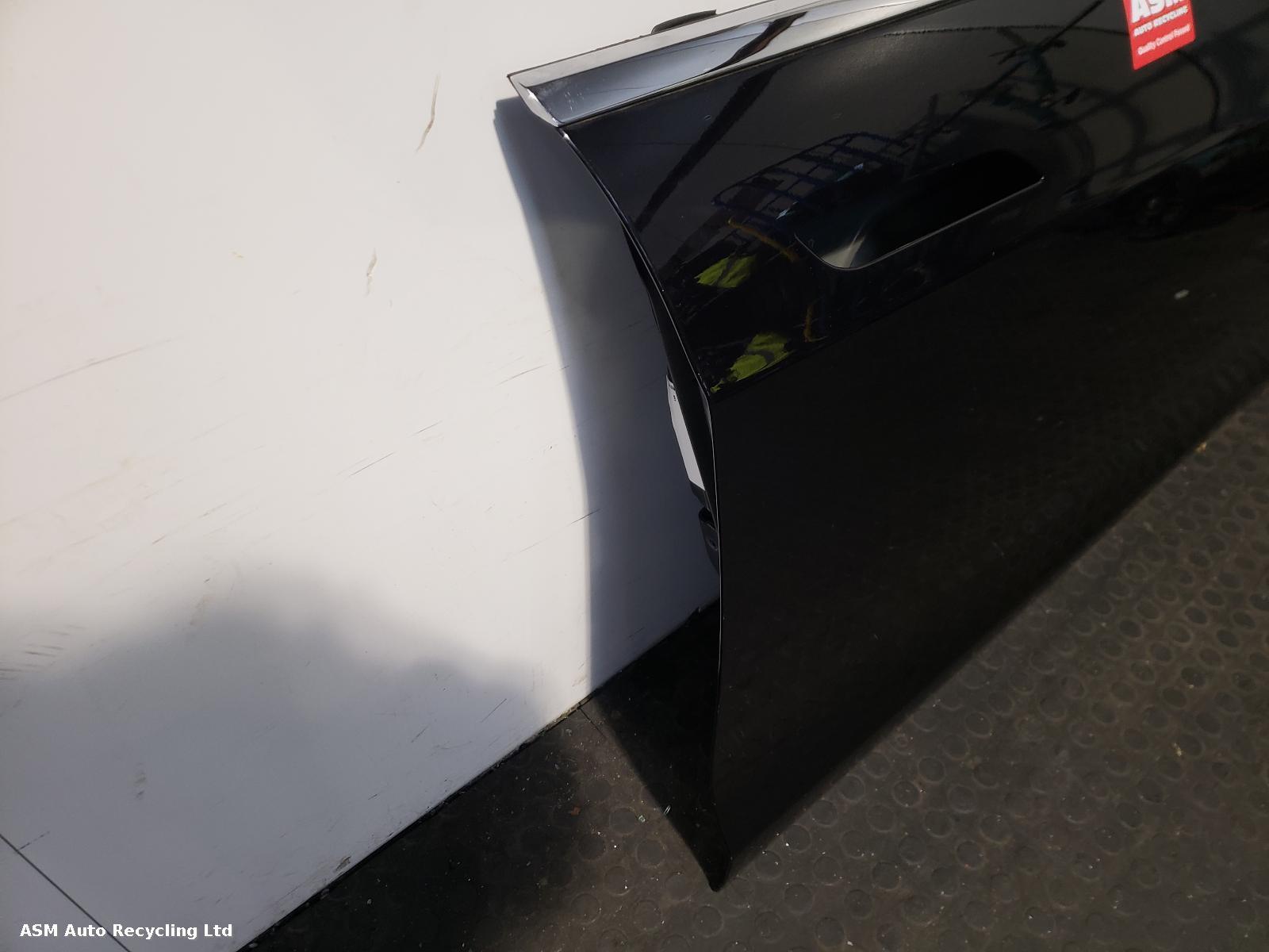 View Auto part R Front Door Tesla Model S 2016