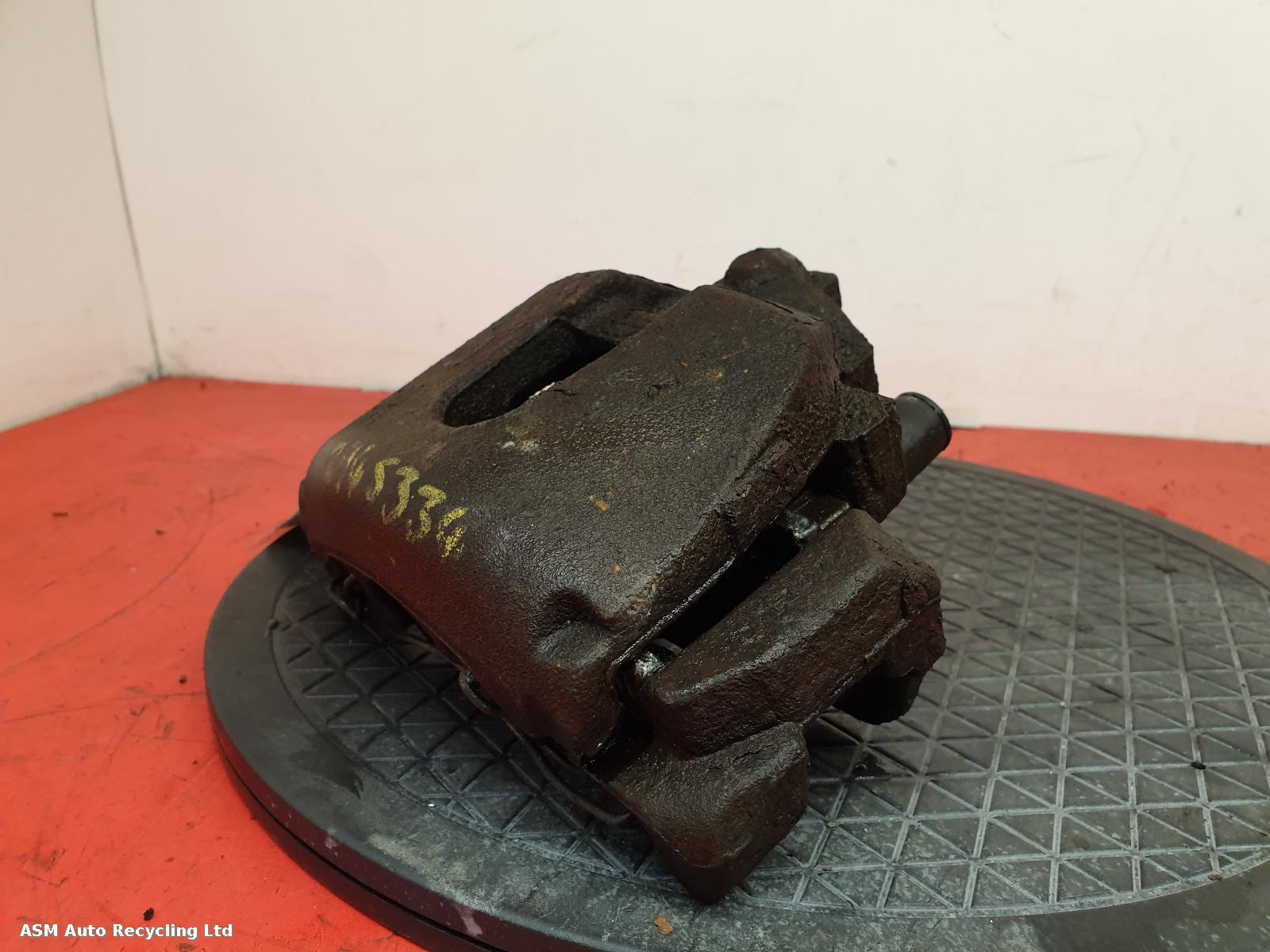 View Auto part Caliper Volvo V40 2013