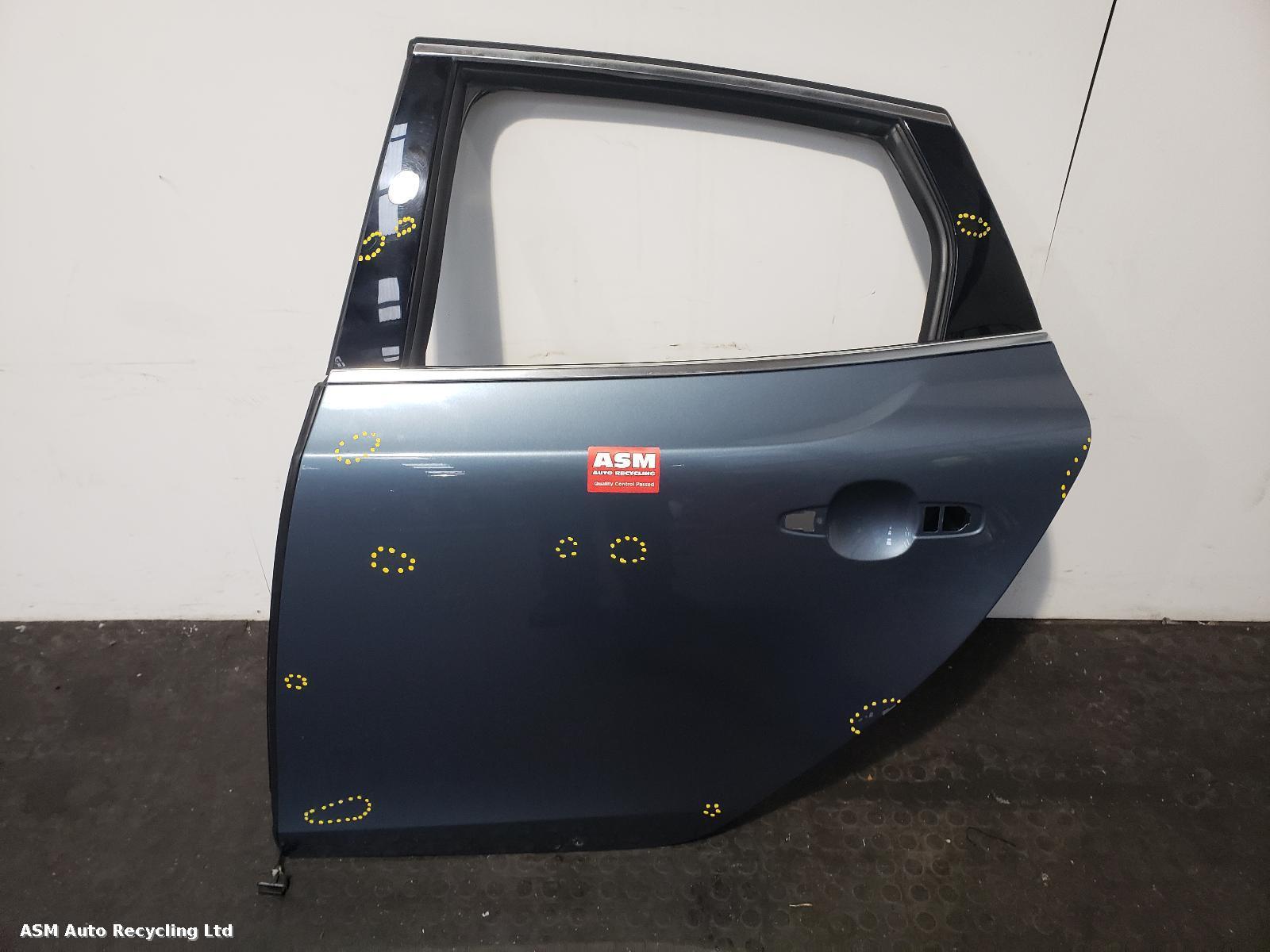 View Auto part L Rear Door Volvo V40 2013