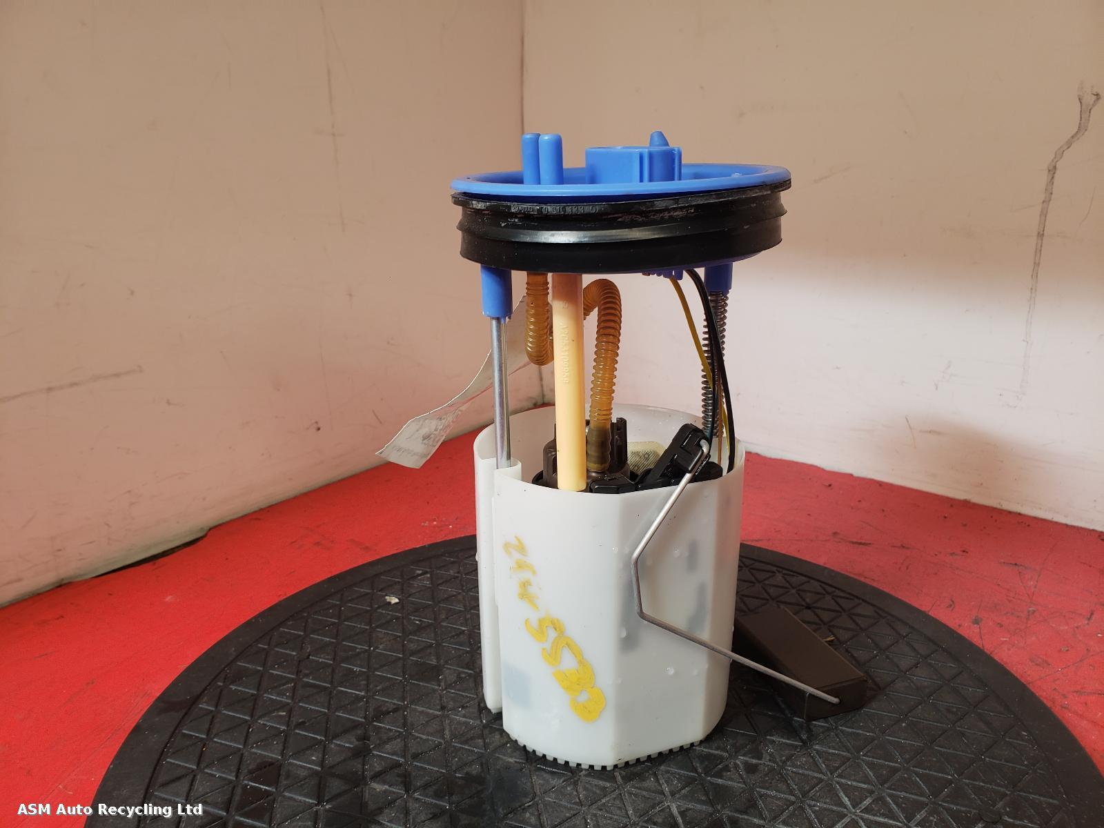 View Auto part Fuel Pump Skoda Fabia 2014